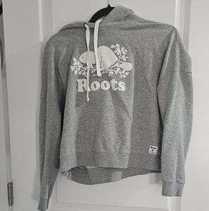 Roots Cropped Grey Sweater